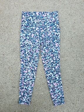 Athleta Salutation Stash Pocket II Multicolor Camo Like 7/8 Leggings Tights